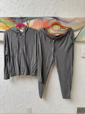 Soma Gray Full-Zip Hoodie with matching joggers